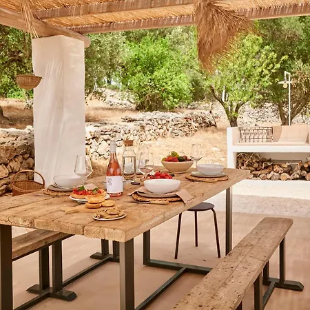 Trullo Dei Noci Con Piscina * Ceglie Messapica